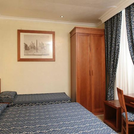 روما Adorasuite B&B الغرفة الصورة